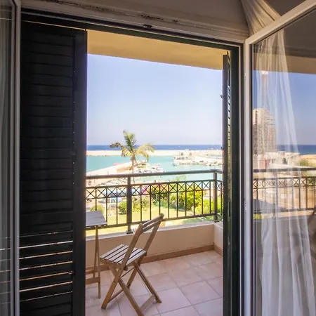 Frontline Sea-view Holiday home
