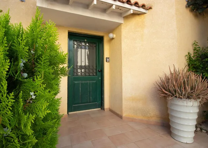 Frontline Sea-view Prázdninový dům Paralimni